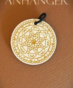 Zeitlos cooler Anhänger aus Holz