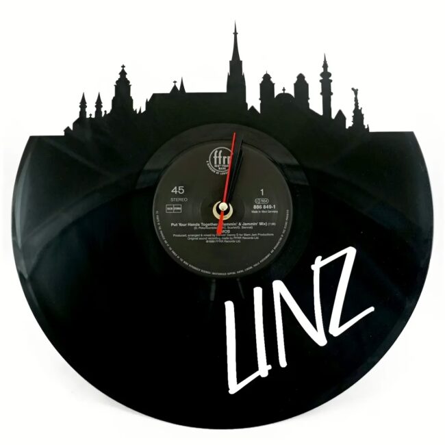 Einzigartige Wanduhr Linz aus Vinyl-Langspielplatte gelasert