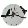Edle Wanduhr Vögel aus Acryl – Naturmotiv mit Amseln, fein gelasert